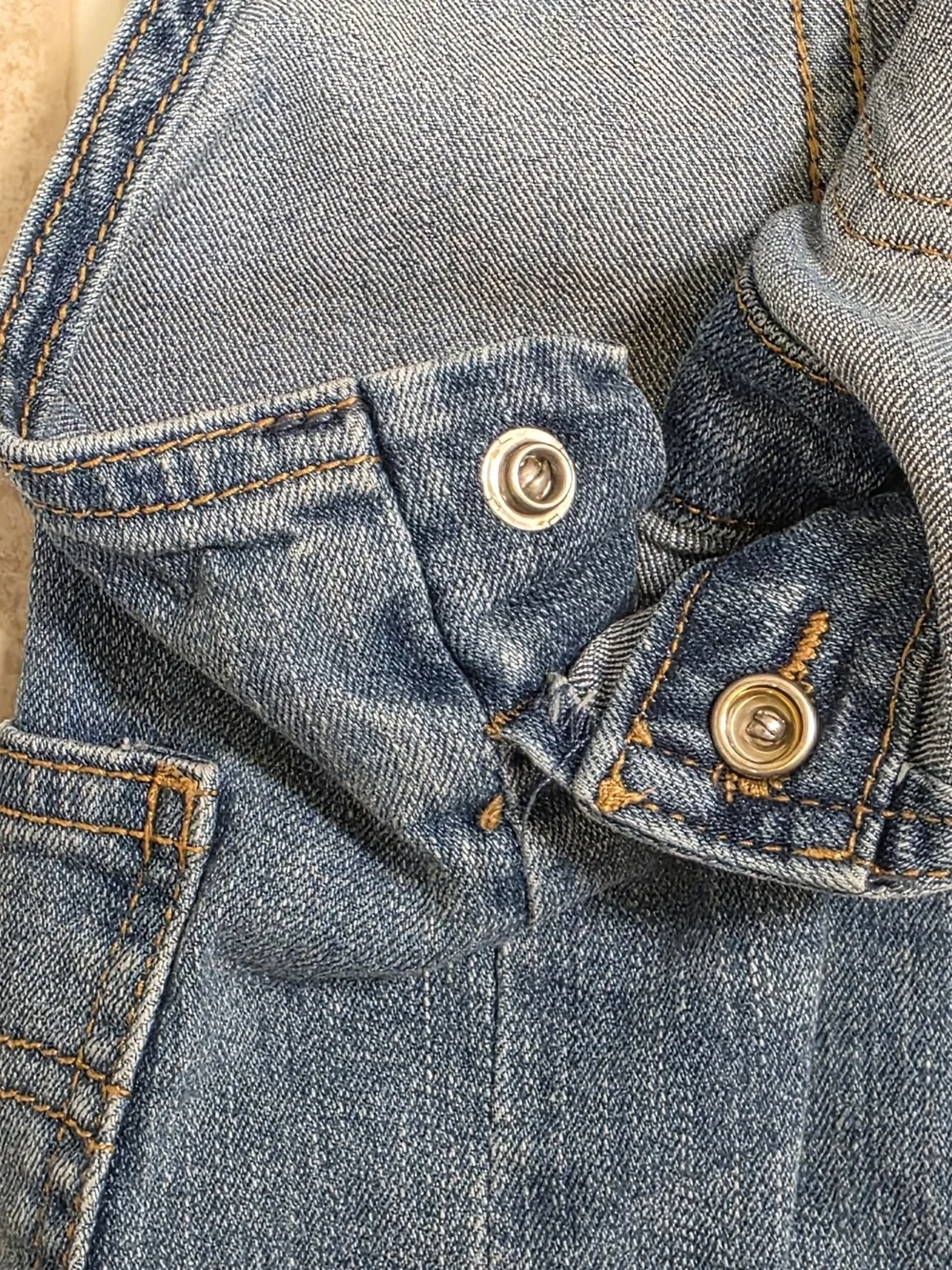 Levi’s Baby Denim Overalls 24M Classic Bib Snap Bottom